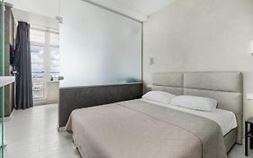 Razor Apartment с террасой Аркадия