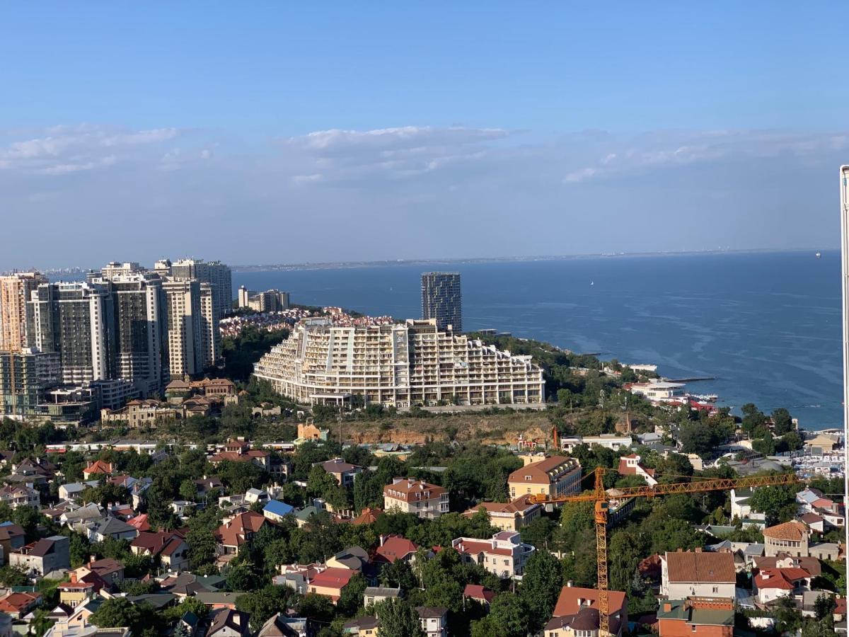 Razor Apartment With Terrace, Kamanina Одеса Екстер'єр фото